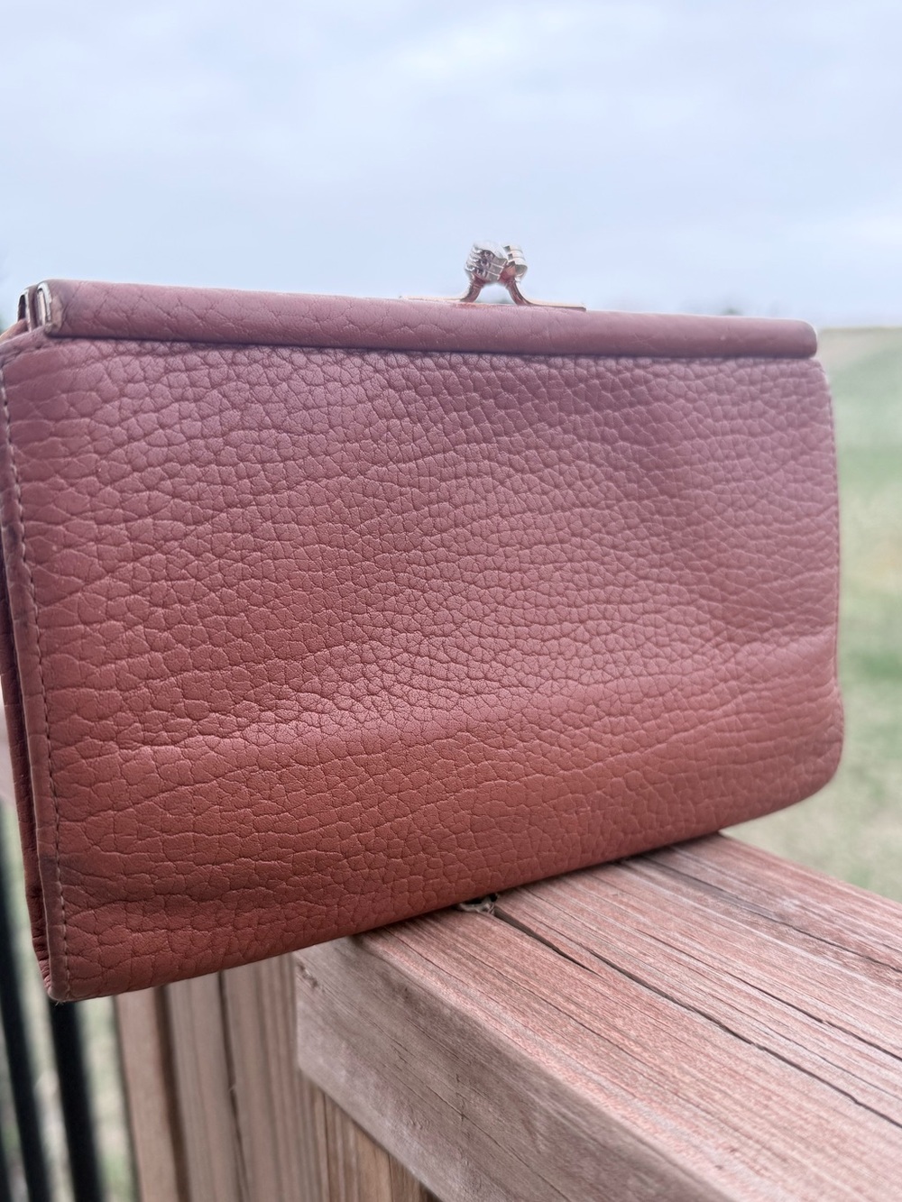 Vintage 90s Dooney & Bourke Leather Clutch Kiss Lock Checkbook Wallet - Picture 6 of 7